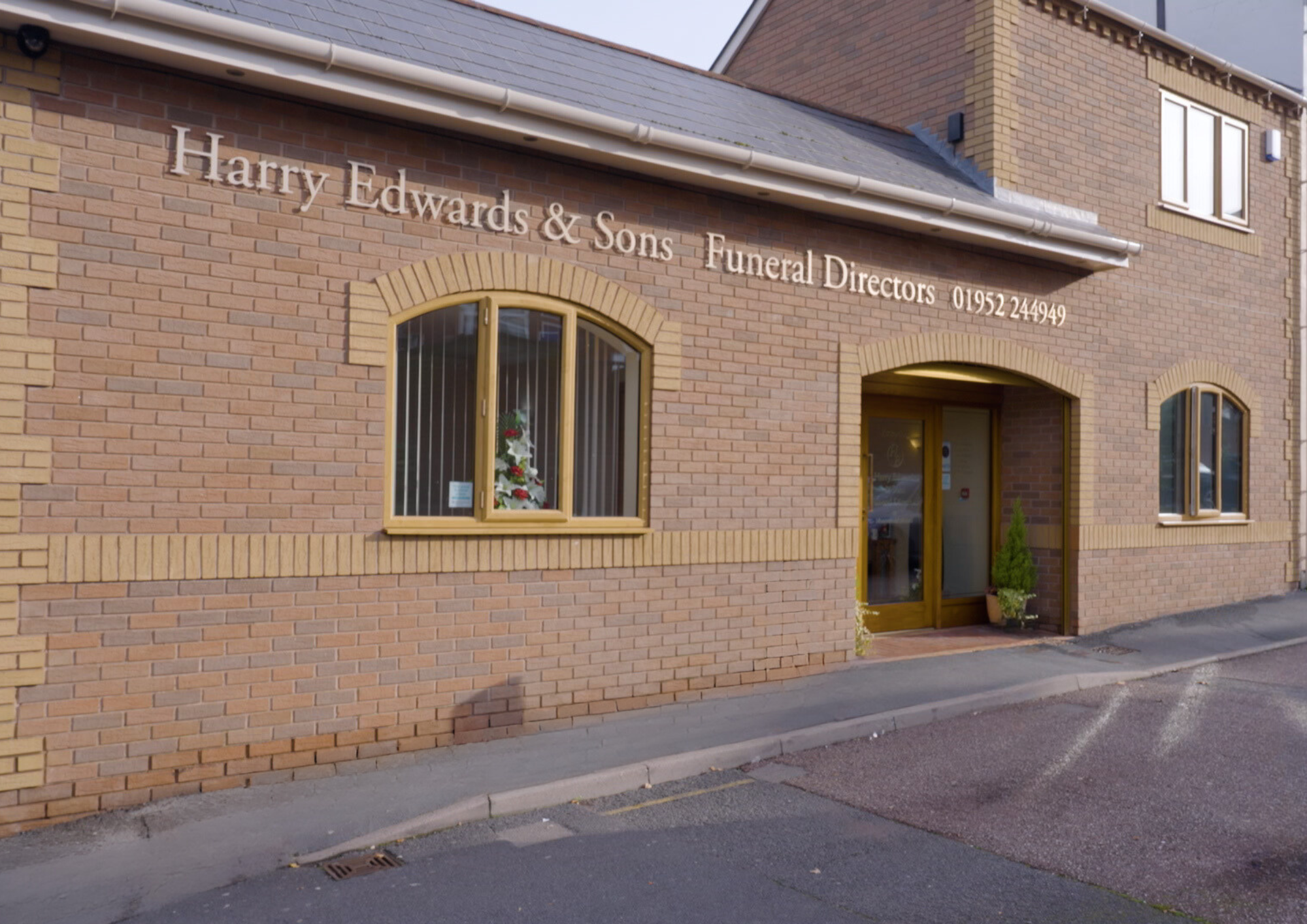 Contact us - J.R. Williams Funeral Directors
